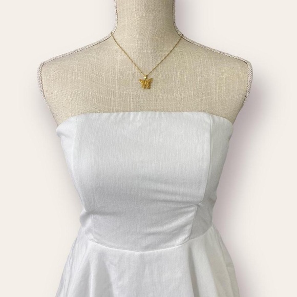 ✨🤍 Princess Polly Romper 🤍✨ - Picture 4 of 8